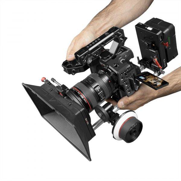 Panasonic Lumix GH6 Full Camera Cage with 15mm LWS Rod System 02_SHAPE_Panasonic_Lumix_GH6_Camera_Cage__Top_Handle_and_Rod_Bloc_System