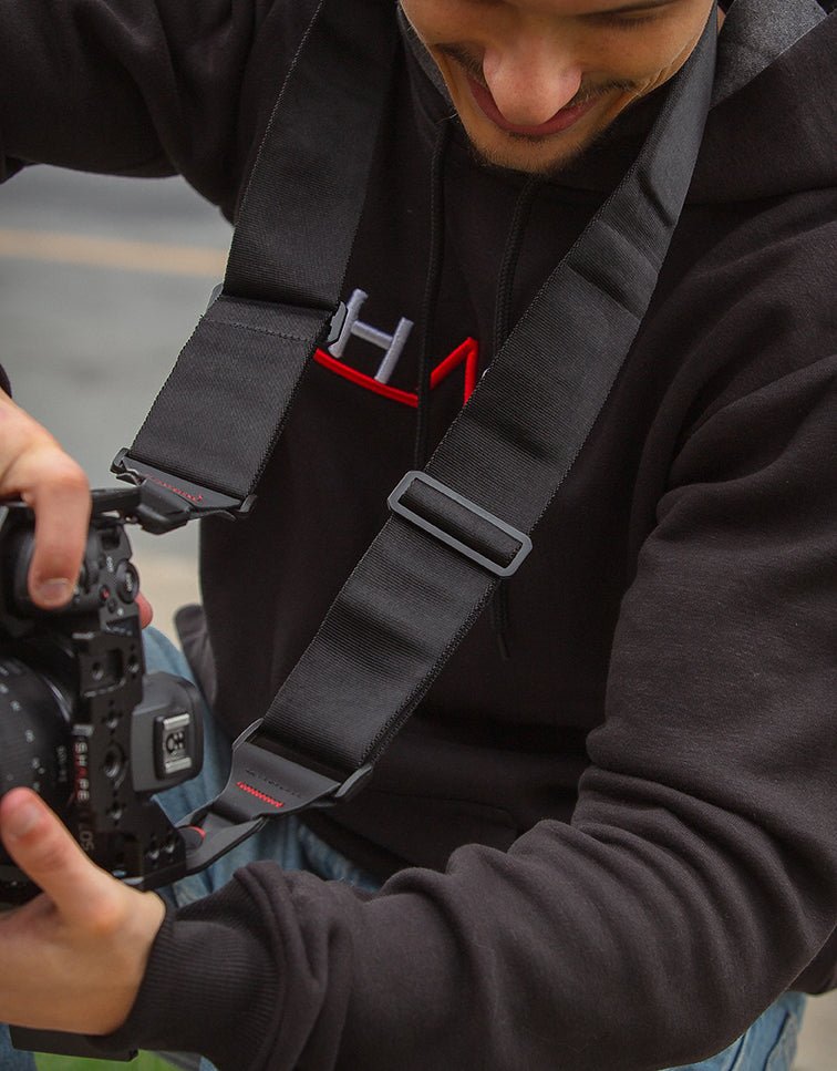 Universal Camera Strap 03_SHAPE_Universal_Camera_Strap