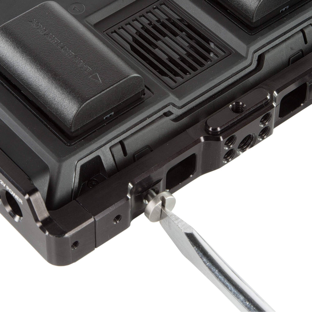 BMD 4k video assist cage 04_SHAPE_Monitor_Cage_for_Blackmagic_Design_4k_Video_Assist_Cage